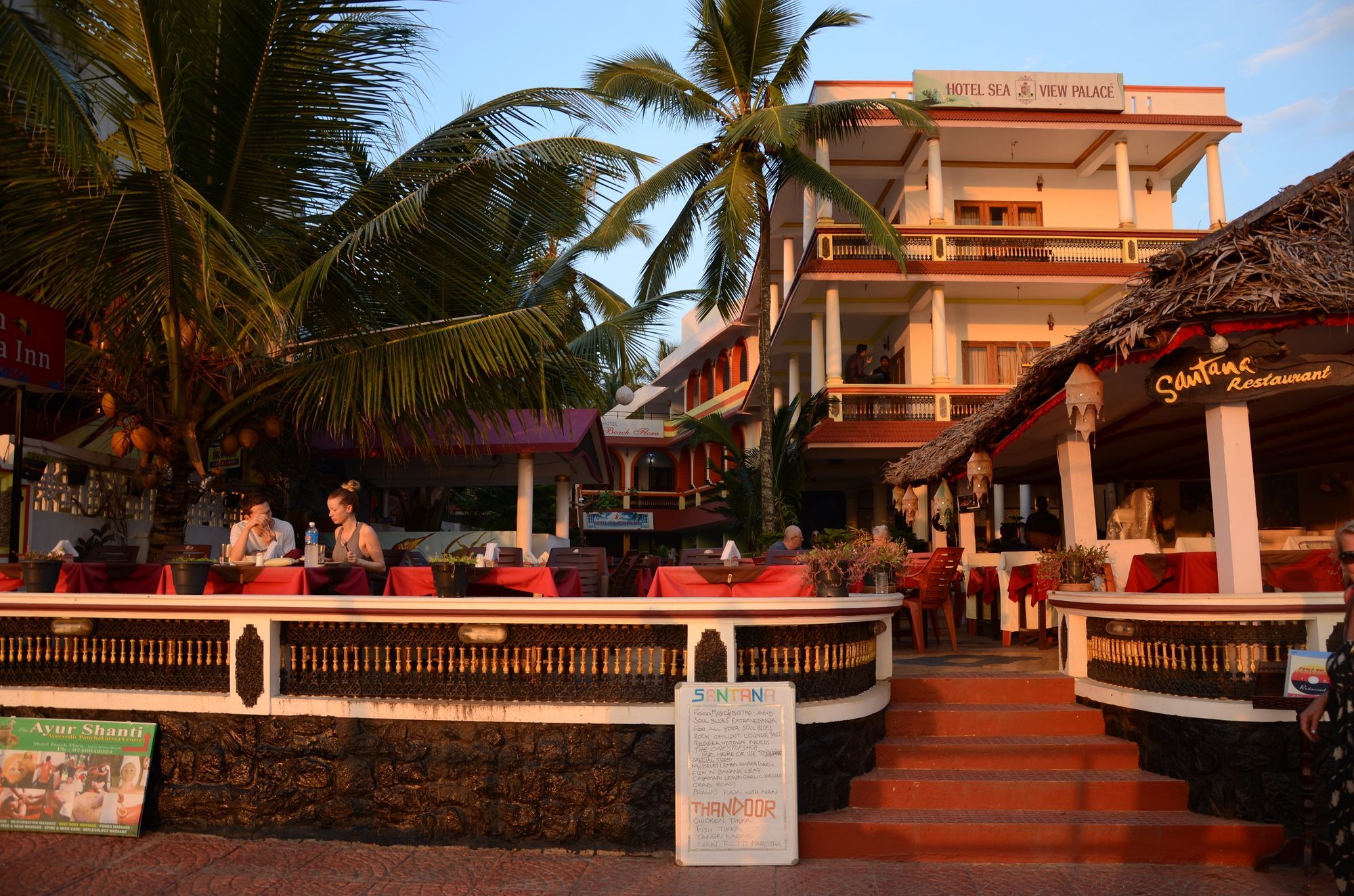 Hotel Sea View Palace - The Beach Hotel, Kovalam Kültér fotó
